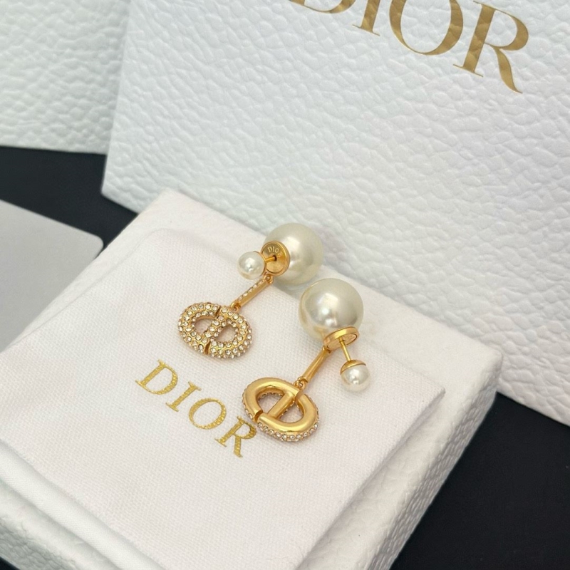 chr1st1an D10r earrings